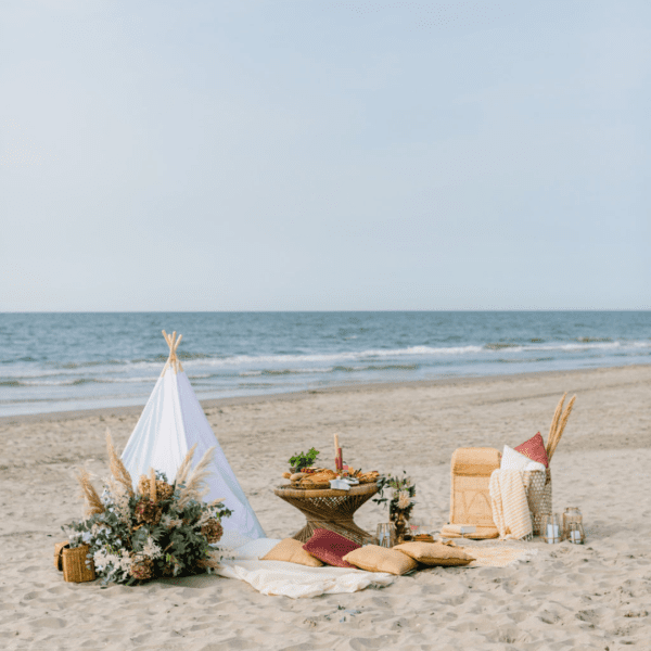 tipi zij lacht strand fotoshoot
