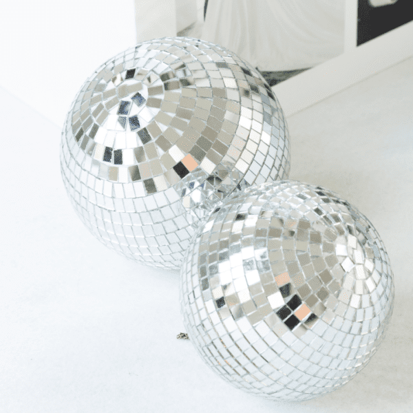 zilveren discoballen zilveren discoballen geschikt voor decoratie