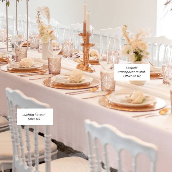 Stoffen in roze en wit Stoffen en tafelkleden in roze en wit voor het aankleden van een babyshower