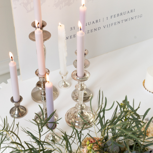 lila bruiloft decoratie