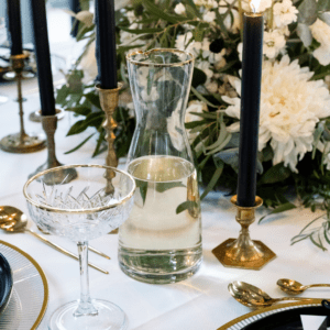 waterkan met gouden rand waterkan met gouden rand geschikt voor bruiloft decoratie