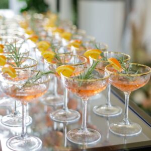 champagneglas goud champagneglas huren bruiloft champagnetorendecoratie kerstborrel eindejaars receptie 21 diner