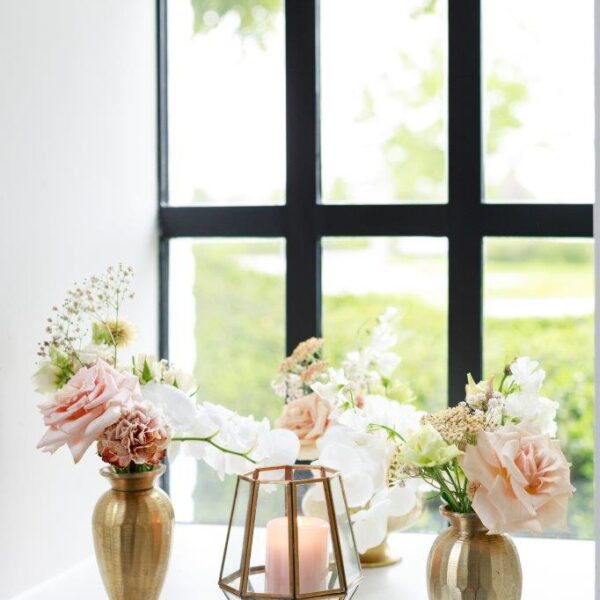 windlicht goud hexagon windlicht kaarsen houder zeshoek glas goud huren bruiloft kandelaren waxinelicht