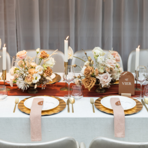 decoratie bruiloft diner goud