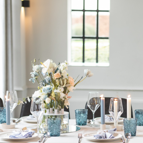 decoratie bruiloft blauw