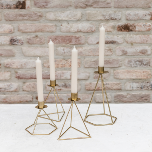 moderne gouden kandelaren geschikt voor bruiloft decoratie