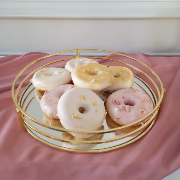 presenteerschaal goud bruiloft butlertray dienblad goud moderne decoratie huren versieringen plexiglas