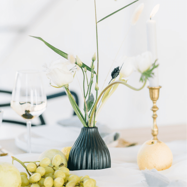 vaasje zwart vaasje zwart geschikt voor bruiloft decoratie