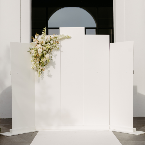 achtergrond ceremonie bruiloft aankleding wit