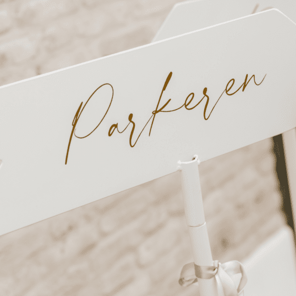 weddingsigns Wegwijsbordjes - richtingsbordjes wit met gouden letters weddingsigns geschikt voor bruiloft decoratie