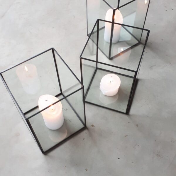windlicht zwart decoratie huren bruiloft aankleding kaarsen windlichten zwart glas