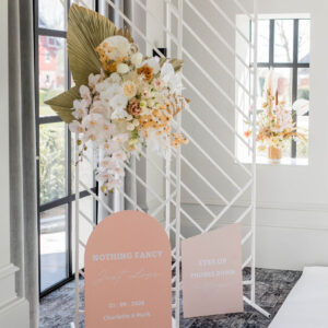 backdrop wit drie luik asymetrisch verhuur bruiloft aankleding decoratie modern