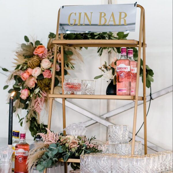 ginbar goud gin bar bruiloft huren decoratie drank