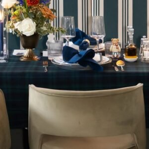 glaswerk met relief glaswerk met een relief voor babyshower met Ralph Lauren thema