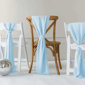 blauwe-stoeldecoratie-sjerp-bruiloft blauwe-stoeldecoratie-sjerp-geschikt voor bruiloft of babyshower