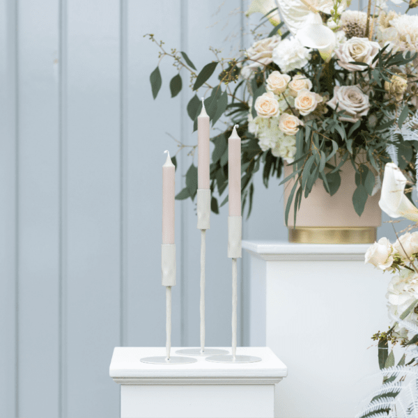 Sokkels - zuilen wit Witte presentatiesokkel voor 21 diner en tafeldecor