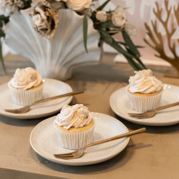 Zand servies en servet tafelstyling zand Beige bord met servet voor 21 diner tafelsetting