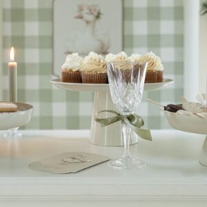 Rode wijnglas van kristal Rode wijnglas van kristal voor luxe diner