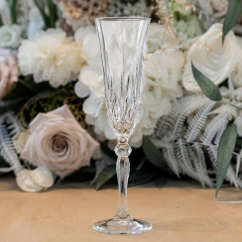champagneflute kristal voor bruiloft tijdens toostmoment