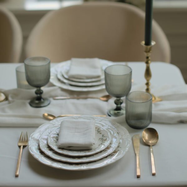 Servies huren voor een romantische bruiloft Servies huren voor een romantische bruiloft